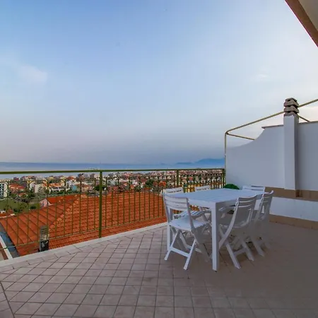 La Terrazza - By Ligooria * بيترا ليغوري